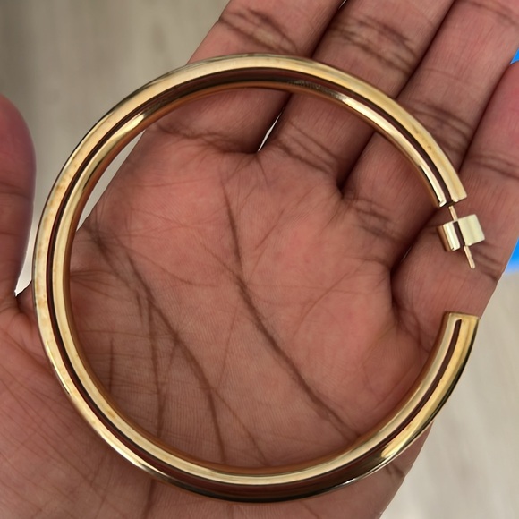 Jennifer fisher large Samira Hoops - Picture 5 of 7